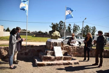 Inauguraron la Plaza Martín Miguel de Güemes en Lobería