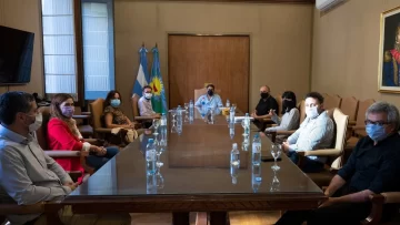 Bianco y Simone recibieron a representantes del El Frente de Todos, PJ, CGT y Movimientos Sociales de Necochea