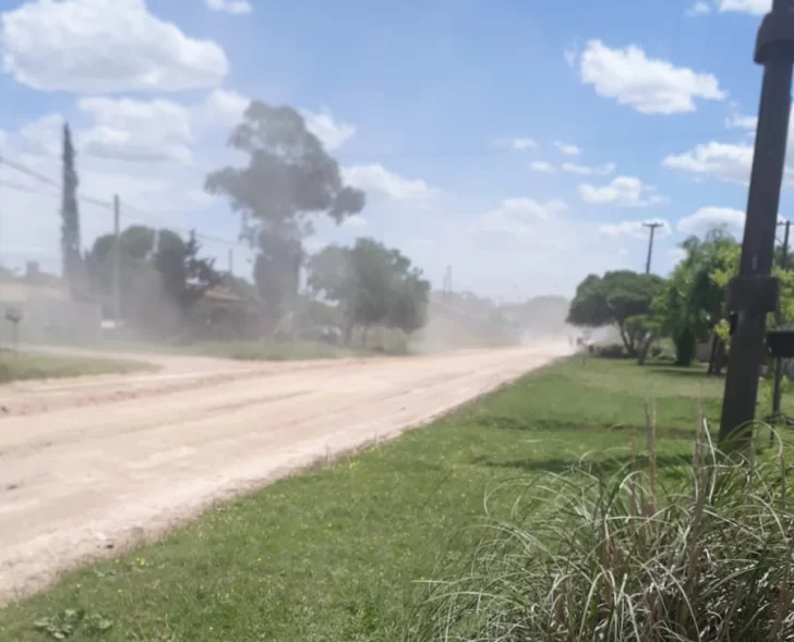 Vecinos de Quequén reclaman que pase el regador