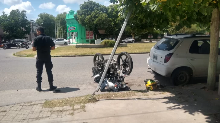 Accidente en 58 y 63. Un motocilista resultó herido