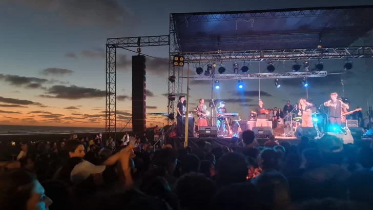 El Plan de la Mariposa paseó su magia frente al mar