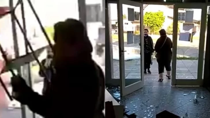 Video: Una mujer destrozó una oficina pública por que no atendían su trámite