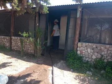 Incendio en una vivienda. Una persona debió ser asistida por la ambulancia