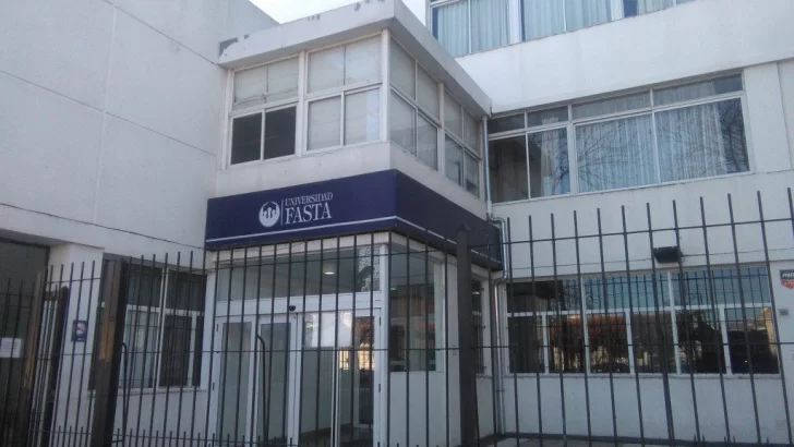 La Universidad Fasta suspendió el aumento de las cuotas
