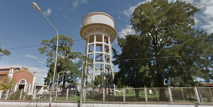 La presión de agua mermó en algunos lugares debido a un arreglo en el tanque de Obras Sanitarias