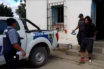 Alcoholizado, con una pollera y en zapatillas: así cayó Jones Huala, el prófugo más buscado