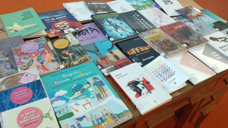 Centro Cultural Necochea: Sumó 40 libros en la Feria “Rema que Rema”