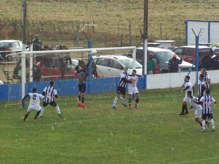 El Decano puso la historia y ganó en el Parque