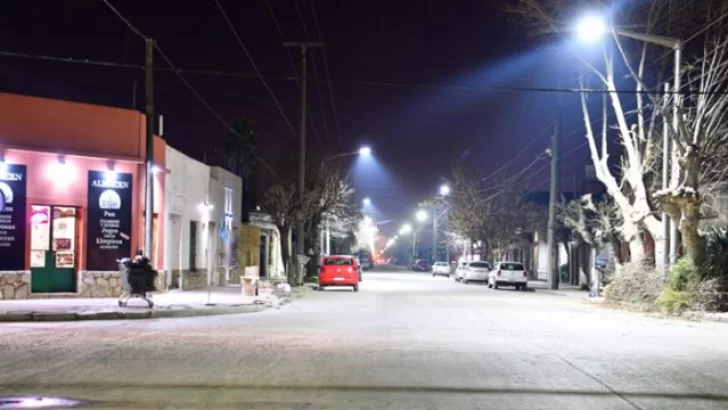 Empresa local hará el recambio luces led en avenidas