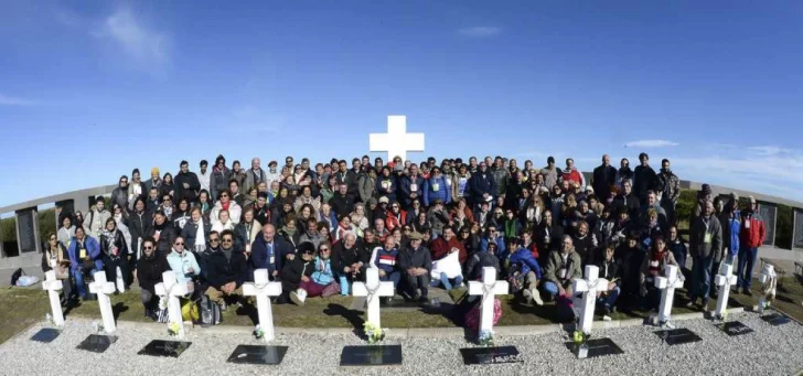 A 40 años de Malvinas: familiares de los caídos tienen que “mendigar” para financiar el homenaje