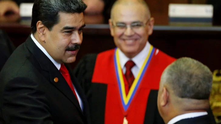 Venezuela: juró un nuevo mandato Nicolás Maduro hasta 2025