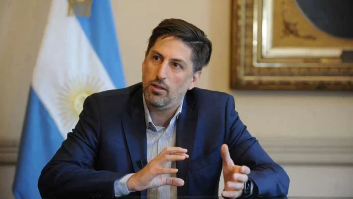 Trotta calificó de “cínico” a Macri tras sus cuestionamientos a la política educativa