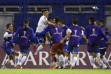 Vélez venció a Deportivo Cali por la ida de los octavos de final de la Copa Sudamericana