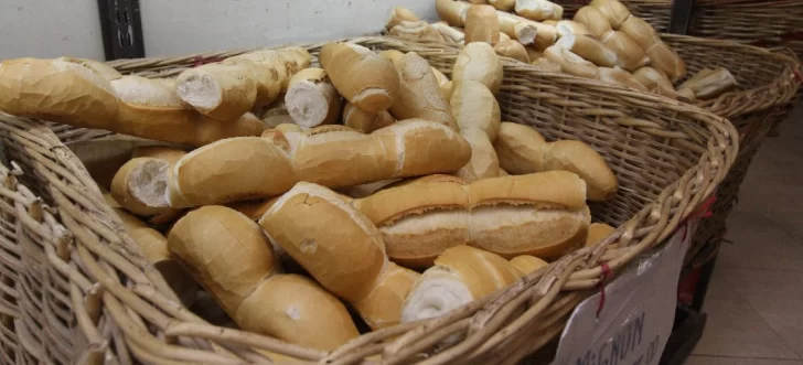 El pan vuelve a aumentar y el kilo podría llegar a los $400