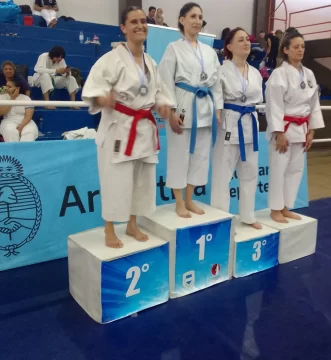 Rosa Parsón ganó la medalla de plata en el Nacional de Karate