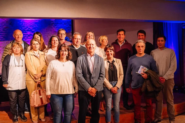 “Juntos por el Cambio” presentó equipos de Salud, Producción y Economía