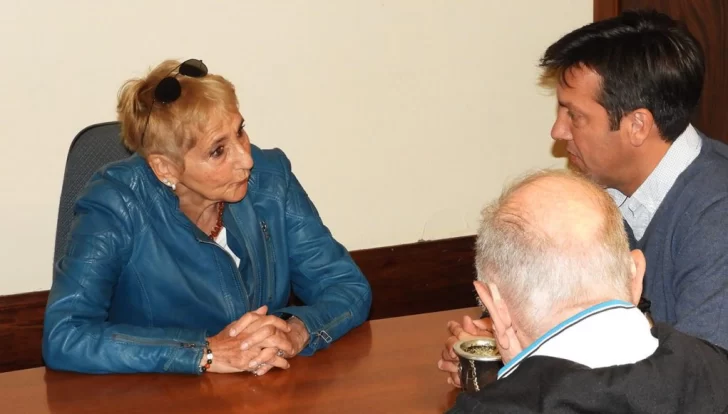 Rojas recibió a la célebre escritora e historiadora Erika Rosenberg