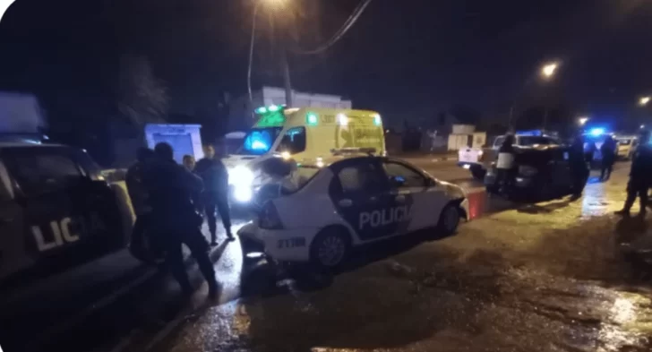 Borracho chocó de atrás a un patrullero: dos Policías lesionados