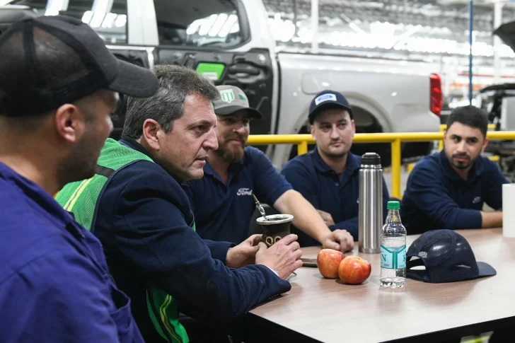 Massa junto a Guzman y Manzur de cara al arranque del debate por el Acuerdo con el FMI