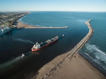 Se reunió el directorio de Puerto Quequén y analizaron la licitación de los elevadores