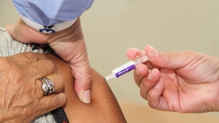 Por falta de dosis, está interrumpida la vacunación antigripal