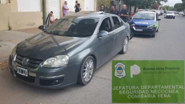 Aprehendidos por merodear una estación de servicio