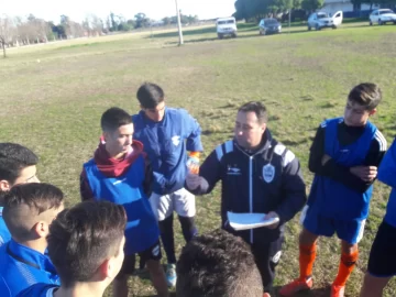 El Sub 15 realizó práctica de cara al debut ante Tandil