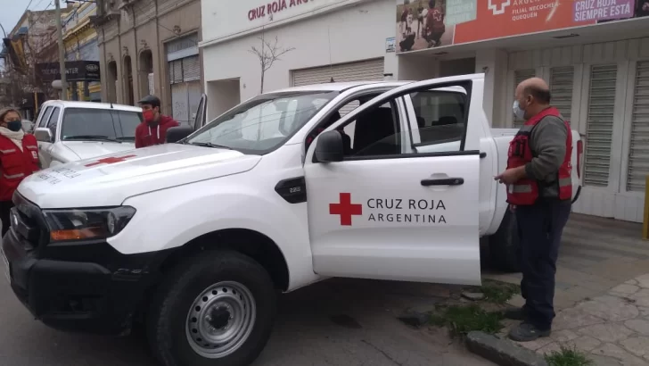 Nuevo móvil para la Cruz Roja en reconocimiento de su trabajo