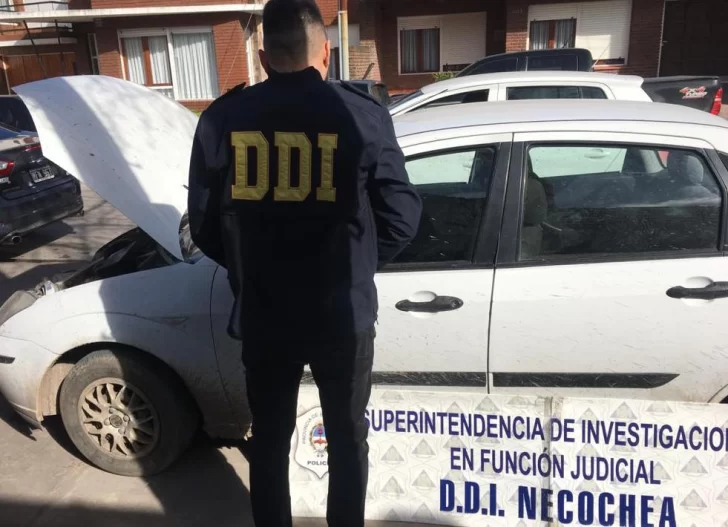 Retienen auto con pedido de secuestro activo en Rosario
