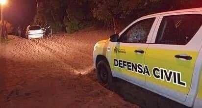 Una familia de turistas debió ser rescatada tras encajarse en la zona del Kabril