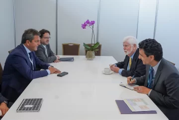 Massa se reunió en Panamá con el Asesor Especial para las Américas de Biden y con la ministra de Planificación de Lula