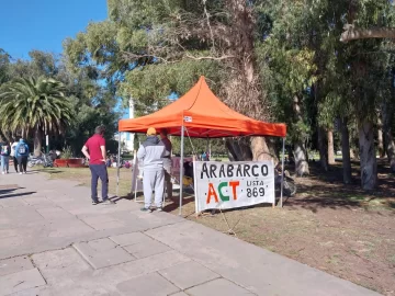 La ACT comenzó la campaña difundiendo sus propuestas en el Parque