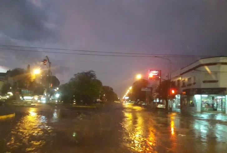 Calles anegadas tras la fuerte tormenta