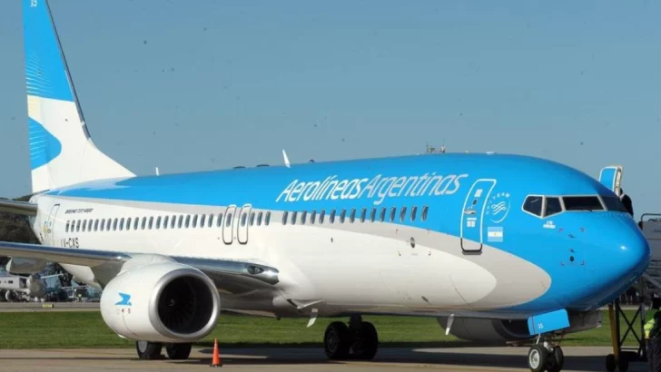 Aerolíneas Argentinas pagará en cuotas del sueldo de junio ante el impacto de la pandemia
