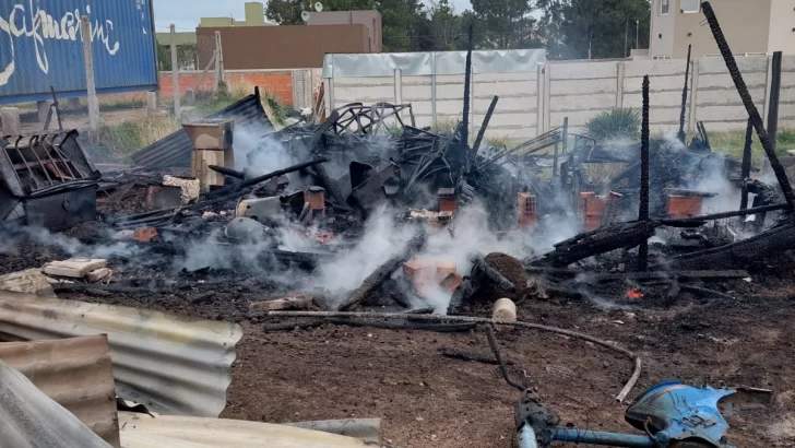 Se incendió una cabaña en Quequén