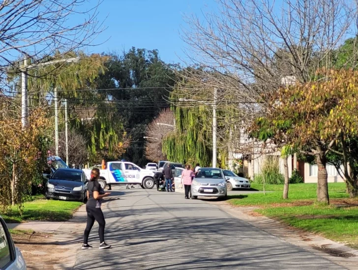 Una moto chocó contra un auto en 95 y 26