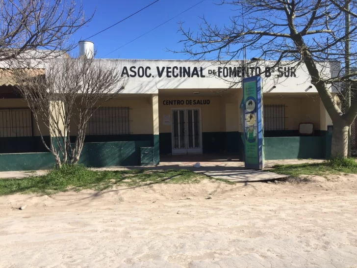 Le roban la batería del auto a una enfermera del Centro de Salud del Barrio Sur