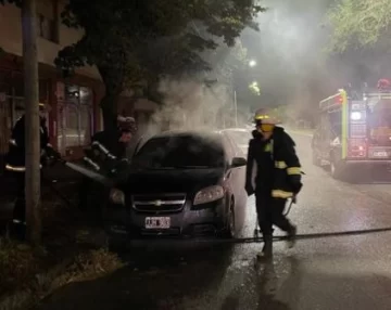 Se incendió un automóvil en la avenida 59
