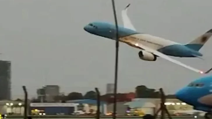 Abrieron un expediente contra los pilotos del avión presidencial por la peligrosa maniobra en Aeroparque