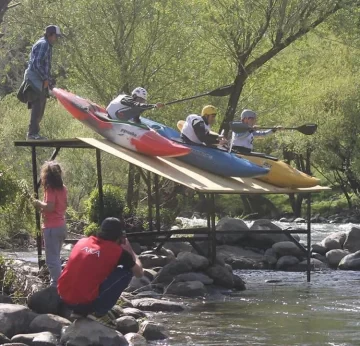 Torneo de canotaje en Las Cascadas