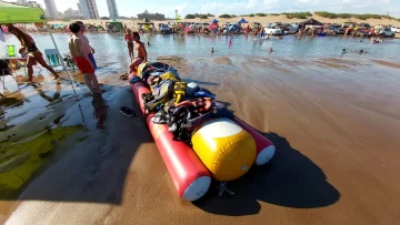 “La Banana” un clásico de los veranos en la playa necochense