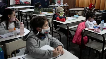 Pese a la suba de casos, el uso de barbijo no será obligatorio en las escuelas