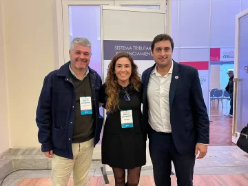 Mauro Velázquez junto a Jimena López en el Congreso Productivo Bonaerense