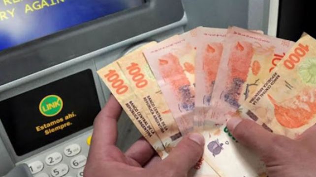 ¿A quiénes alcanza el bono de 20 mil pesos para estatales?