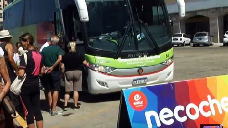 Ya está en la ciudad de Necochea el Bus Turístico Itinerante