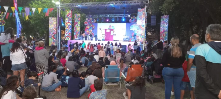 Con mucha energía comenzó el Festival Infantil