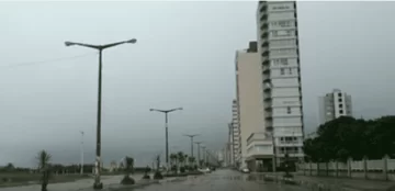 Extensión de cuarentena en Necochea: La lluvia frenó la circulación de personas en la vía pública