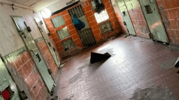 Peritos de la Suprema Corte inspeccionan la cárcel de Batán por sus graves carencias edilicias