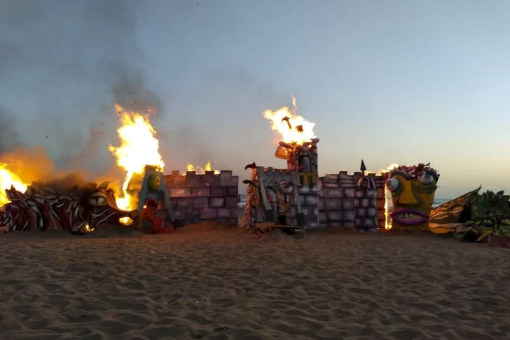Murgas y quema de muñecos para festejar el carnaval