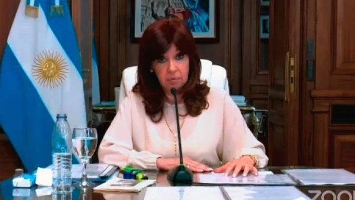 Cristina Kirchner apuntó contra los jueces: “Ustedes contribuyeron a que ganara Macri”